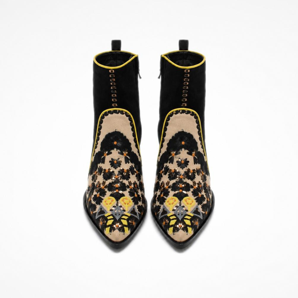 MANI POINT HEELED BOOT