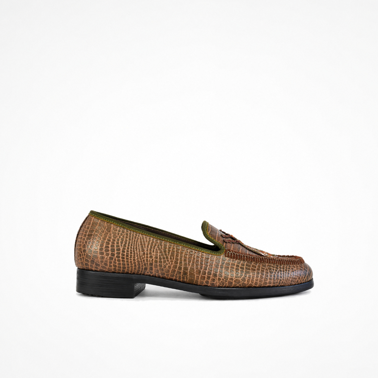 Croc-effect leather slip-on loafer with low heel, embroidered vamp and olive piping