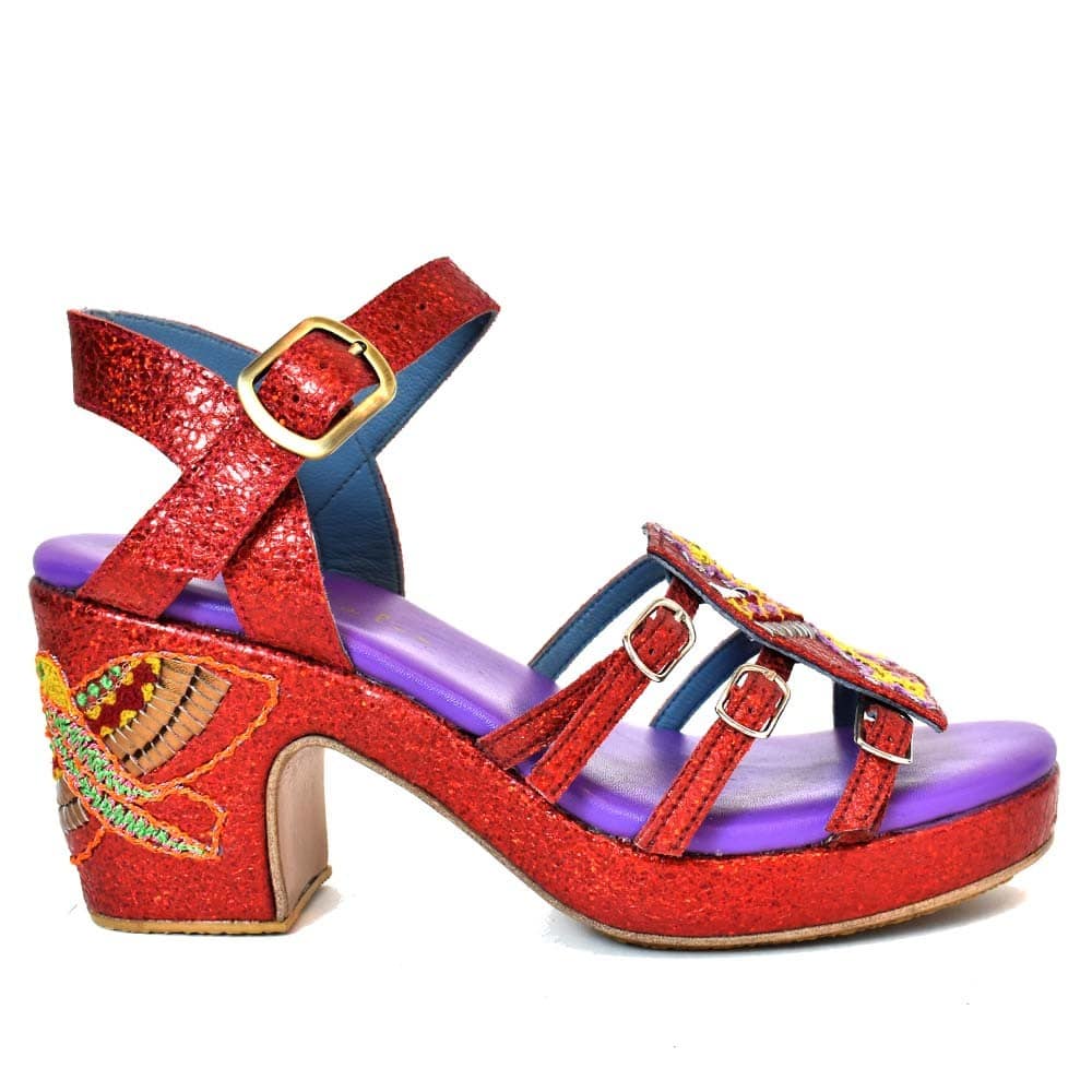 GOLD HOPPER splash poppy – side view showing red shimmering leather, tribal embroidery and bird motif on the heel