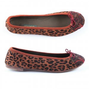 Embroidered ballet flat with leopard pattern and velvet piping
