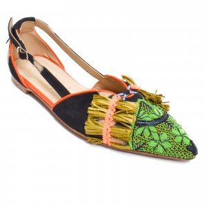 Greta Slingback, chaussures plates et élégantes, en cuir suédé tie-dye, brodées à la main avec raffia recyclé