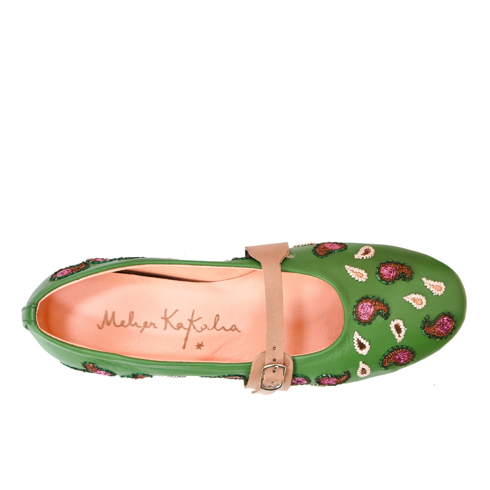 Ballerine en cuir vert soyeux avec broderies roses et sangle fine