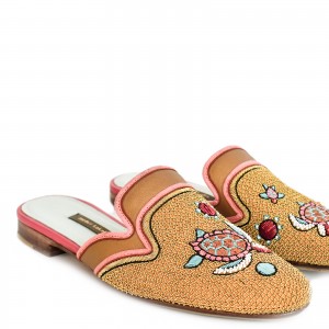 These luxurious handmade gold Slippers feature eco-friendly leather with embroidered turtle motifs. Perfect for summer holidays.