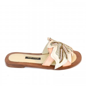 White leather Palm Gobi slides with delicate palm leaf embroidery. Sustainable, handcrafted luxury for summer getaways.