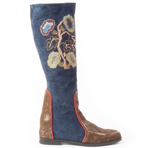 Meher Kakalia aw24 Tonya Boot – suede navy knee boots with hand embroidery and hidden wedge, side view