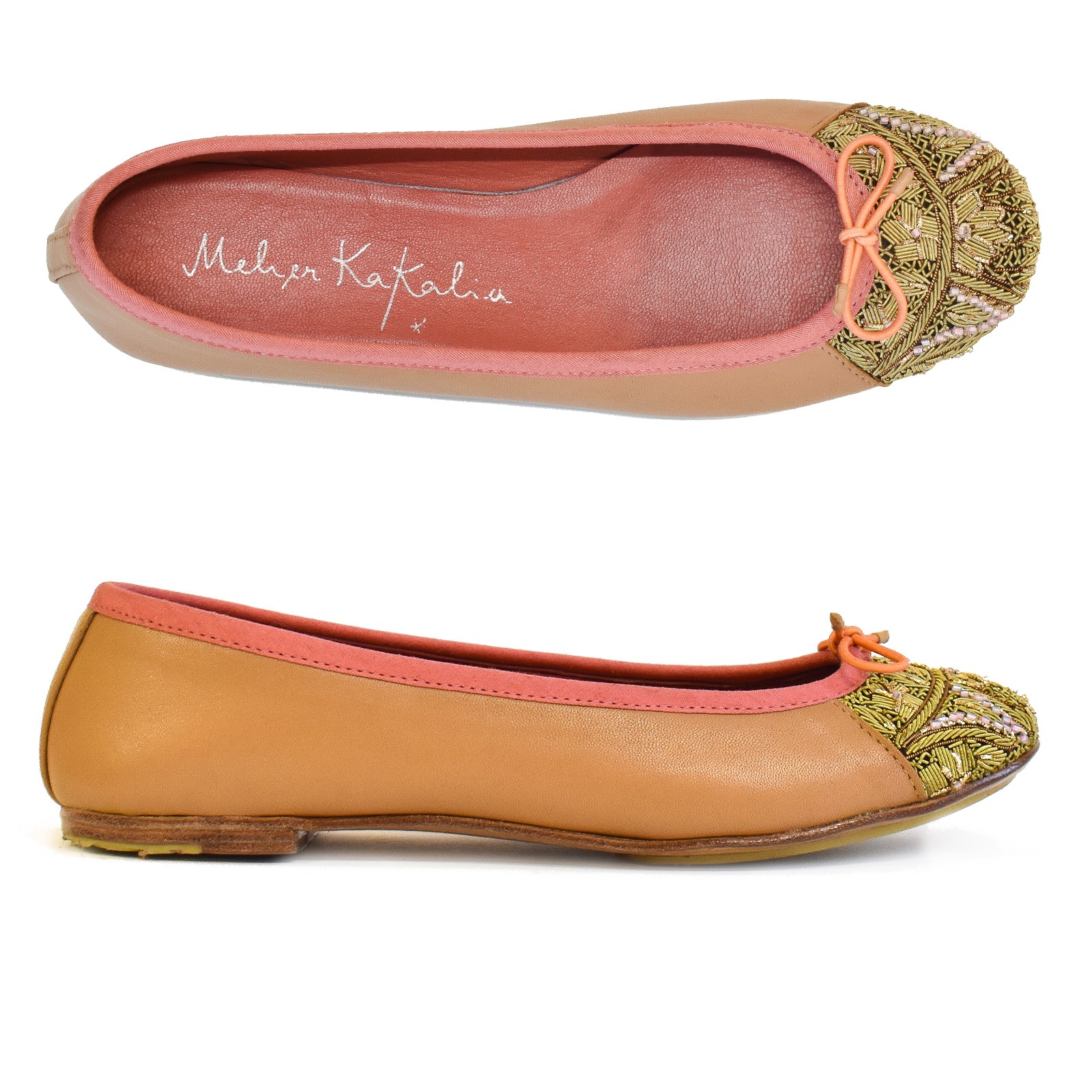 Women’s flat shoes in camel leather with classic ballerina silhouette, everyday ballet flats
