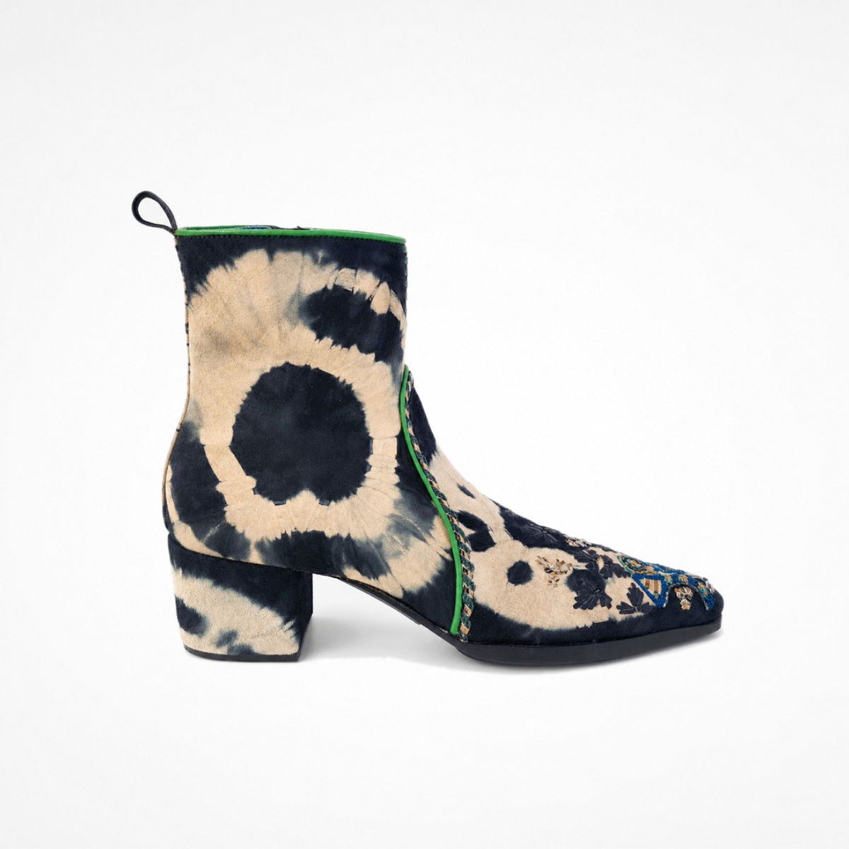 Side view of the black-and-beige tie-dye suede MANI Point Heeled Boot with hand embroidery and green piping