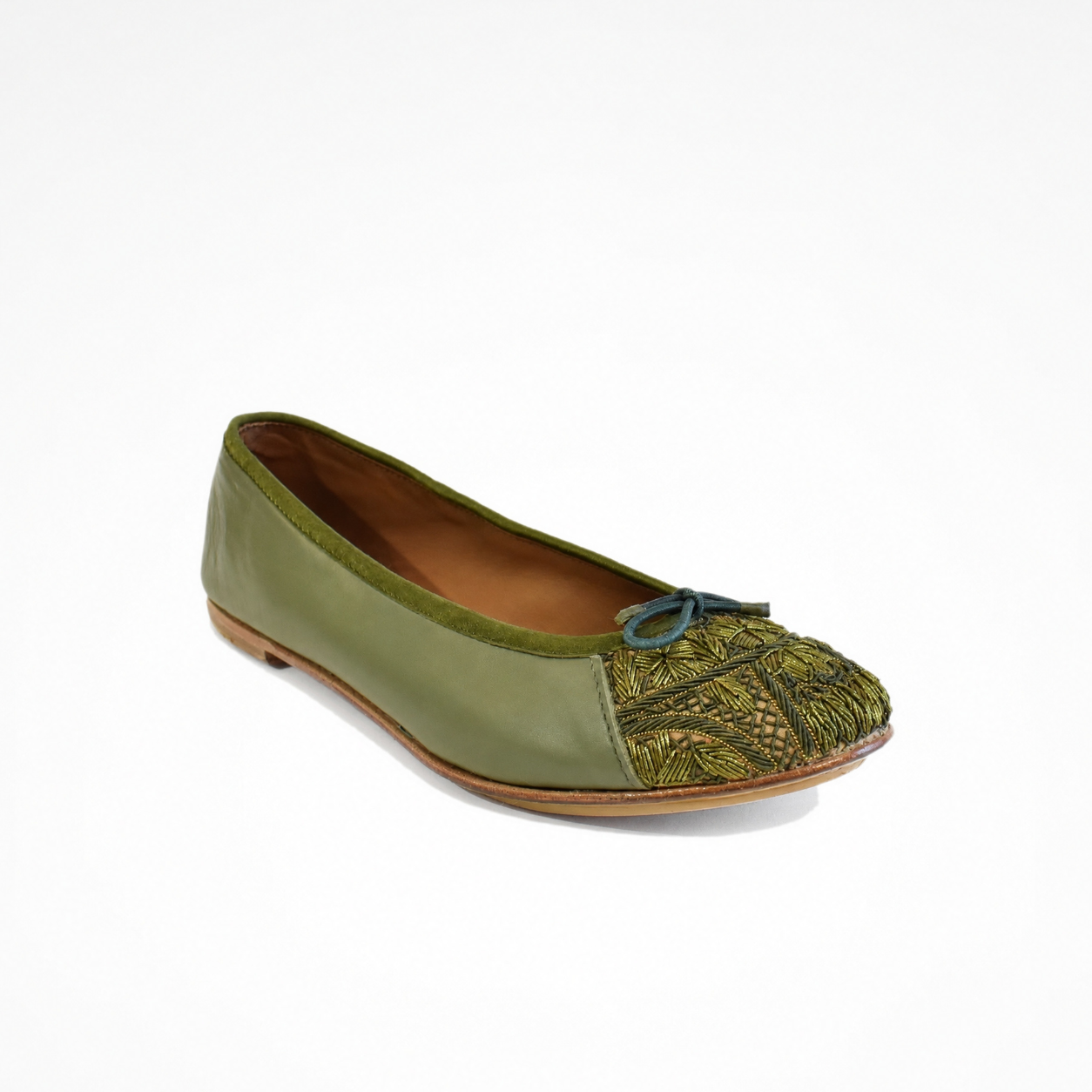 Bizi Ballet Classic flat in olive leather with tonal embroidered toe panel and bow detail