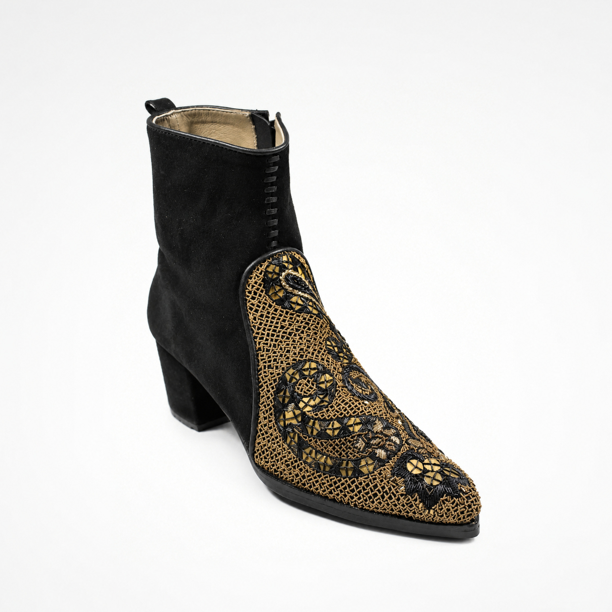 QUEEN PHYLLIS POINT HEELED BOOT