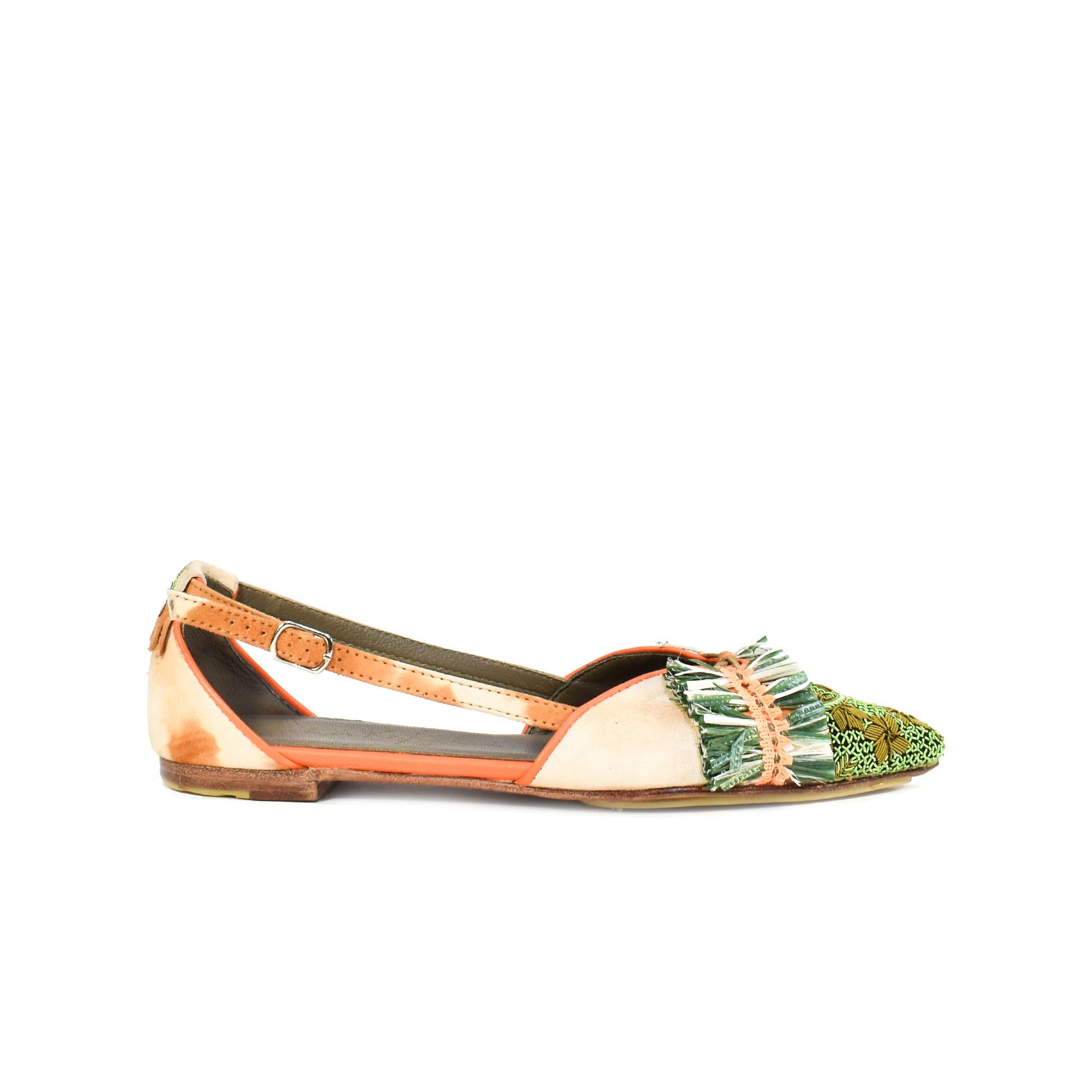 Meher Kakalia pointed flats with delicate dapka embroidery and Raffia. A luxurious, sustainable shoe for stylish wear.