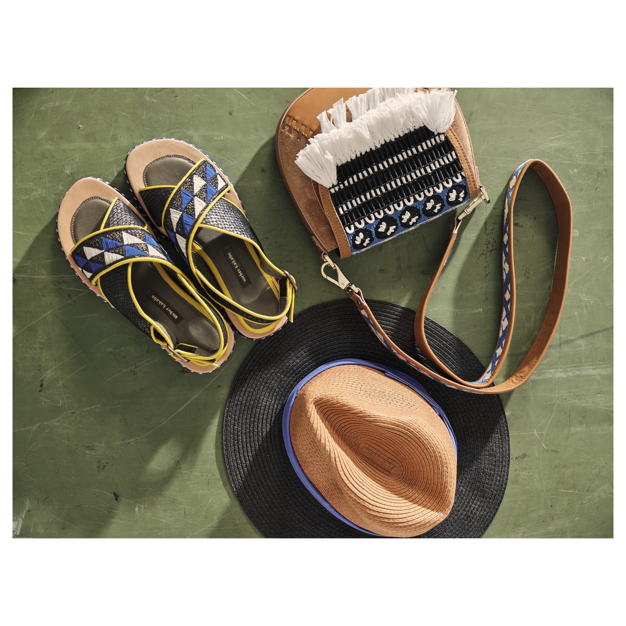 QUEEN GEO SANDAL